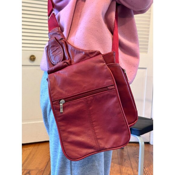 Buxton Red Leather Sling Bag Adjustable Boho Retro 70s 90s Festival Travel Soft - Picture 12 of 14